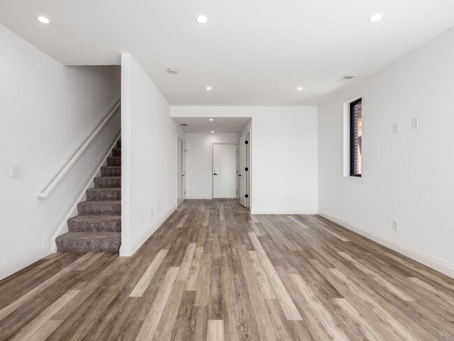 Building Photo - 911 N 4th St