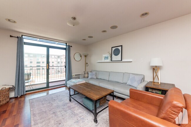 Foto del edificio - 3900 N Pine Grove Ave
