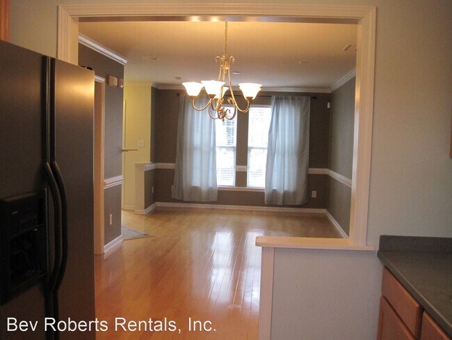 Foto del edificio - 2 br, 2.5 bath House - 9712 Layla Avenue