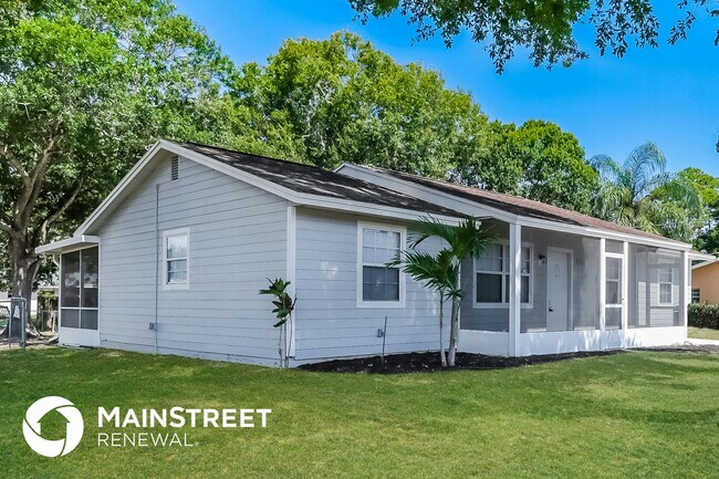 Building Photo - 5315 Hickory Dr