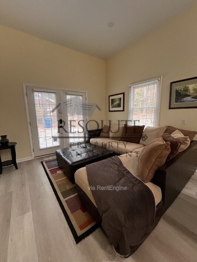 Foto del edificio - 6009 Garrett Rd