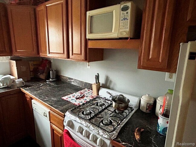 Foto del edificio - 21421 Sloan Dr