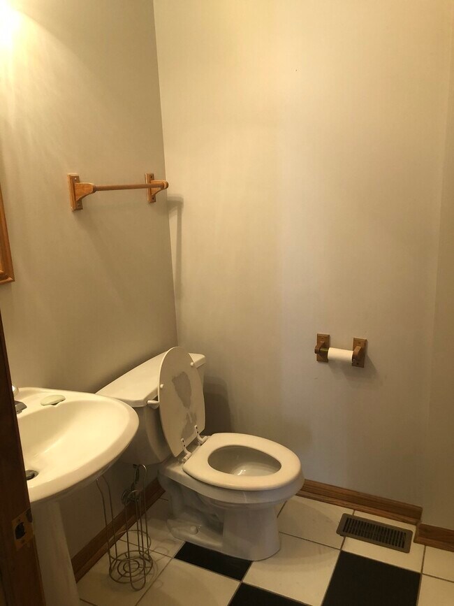 Foto del edificio - 4241 Lindenwood Dr
