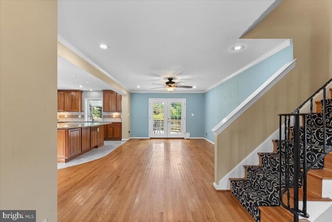 Building Photo - 2215 Loch Lomond Dr