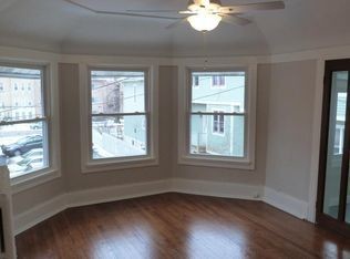 Primary Photo - 1113 Washington Blvd