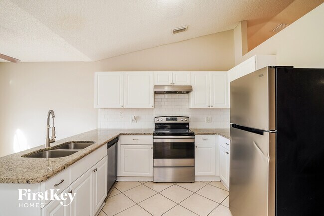 Foto del edificio - 2370 Pavilion Terrace