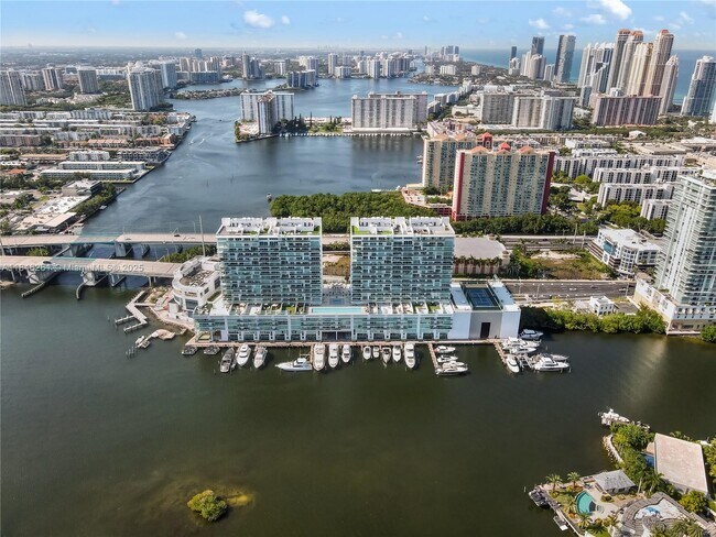 Foto del edificio - 400 Sunny Isles Blvd