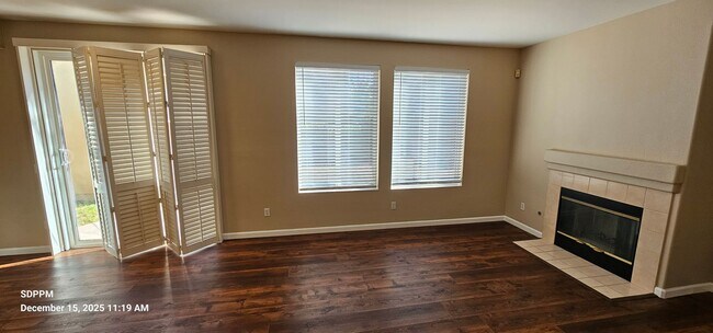 Building Photo - 4S RANCH / SAN DIEGO - Nice 3 Bedroom / 2.5 Bath House  AVAILABLE NOW!!