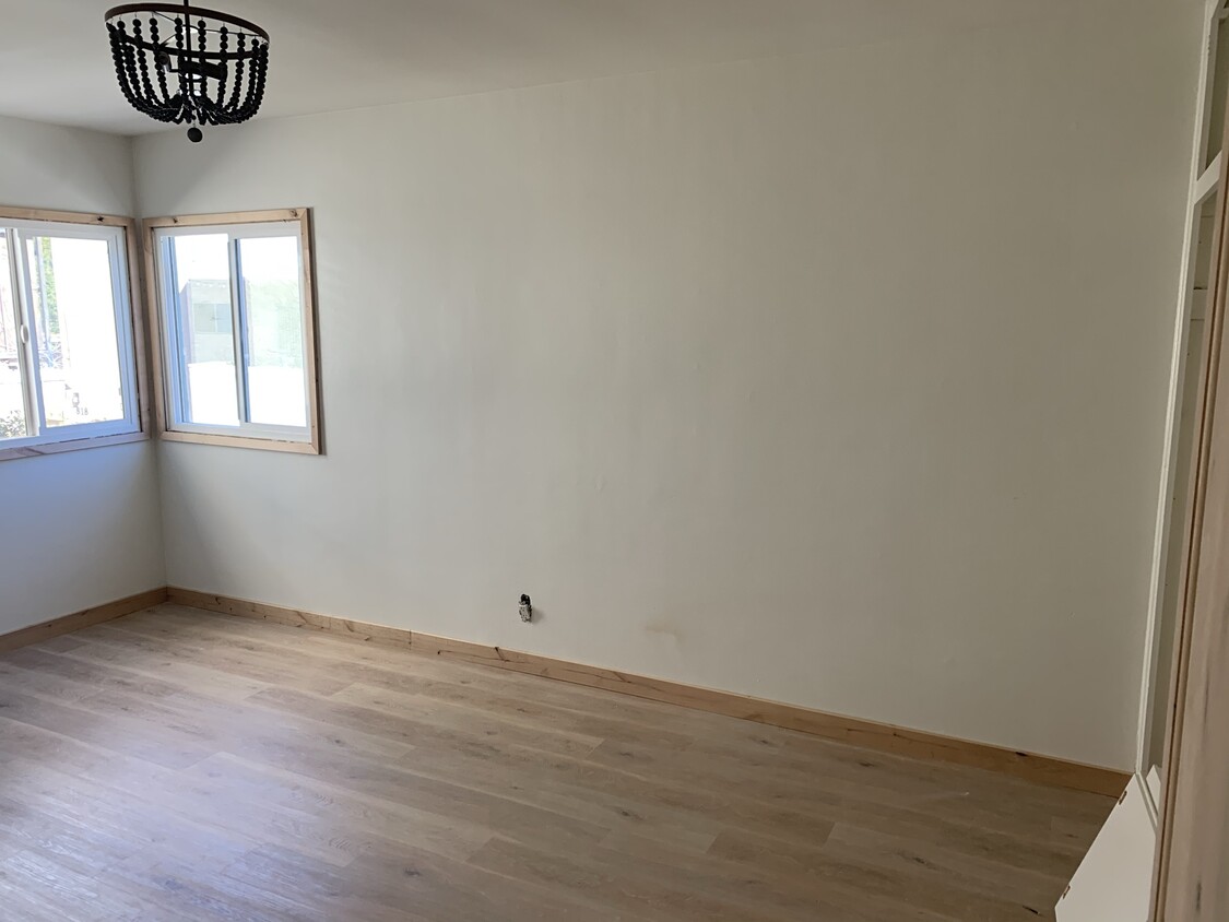 Large bedroom 1 - 823 10th St