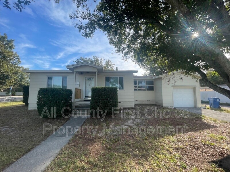 Foto principal - 451 41st St N