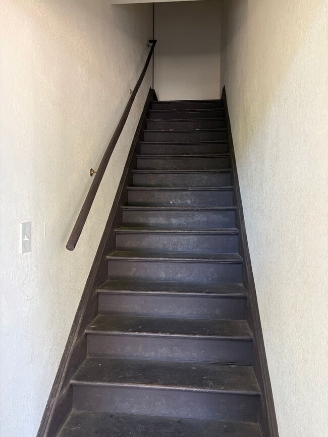 Foto del edificio - Spacious two bedroom conveniently located ...
