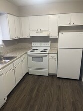 Building Photo - 1624 Pleasant View Dr