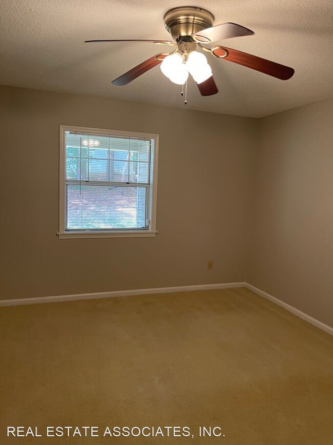 Building Photo - 2 br, 2 bath House - 107 Scott Lane