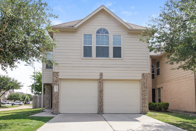 Building Photo - 15474 Bammel Oaks Ct