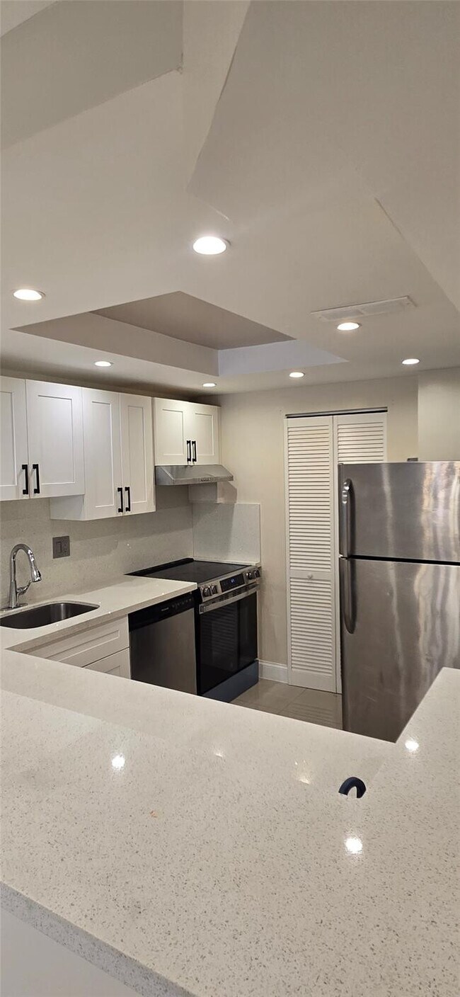 Foto del edificio - 8000 S Colony Cir