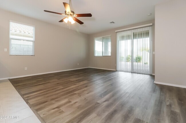 Building Photo - 25068 W Wayland Dr