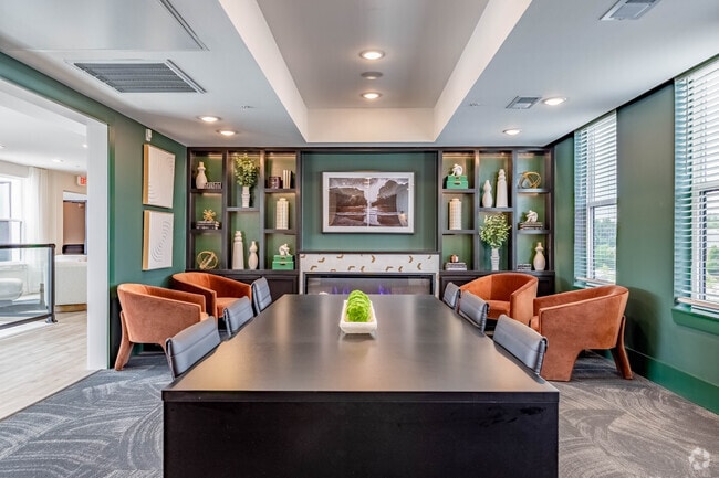 Co-working Hub - The District at Deerfield Residences