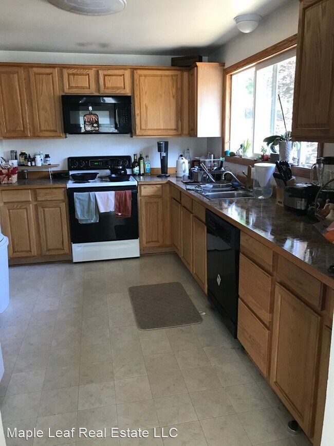 Building Photo - 4 br, 2 bath House - 4809 240th St SW