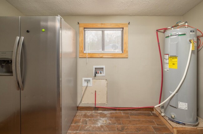 Foto del edificio - 704 Roundhouse Rd