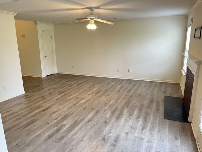 Building Photo - Lovely 3 Bed, 2.5 Bath home in Havenbrook