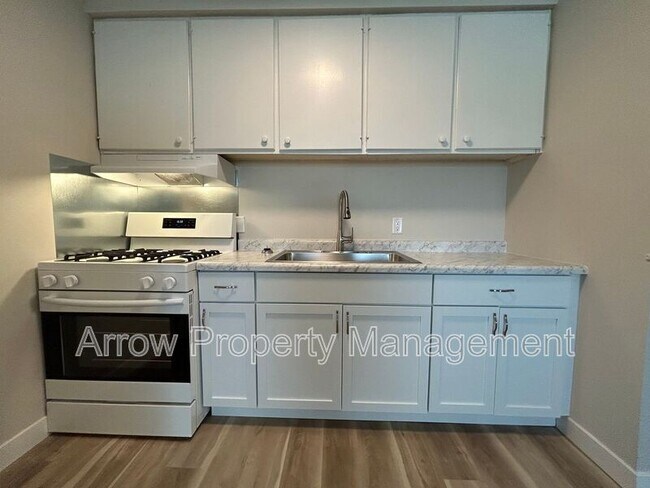 Foto del edificio - 2119 Arbor St
