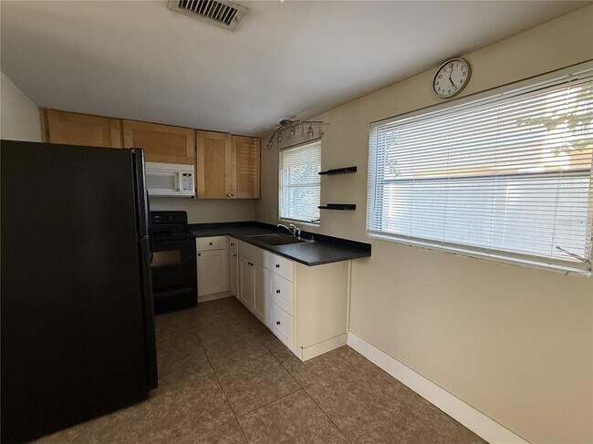 Foto del edificio - 12175 3rd St E