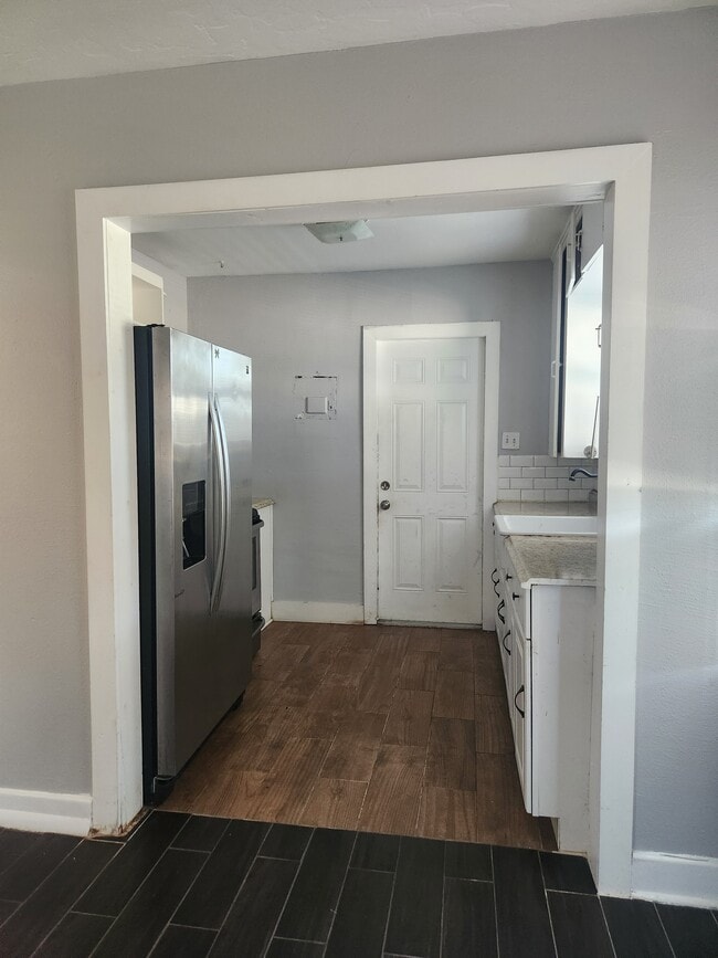Kitchen - 2927 38th Ave N