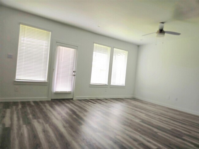 Building Photo - 12316 Churchill downs Dr