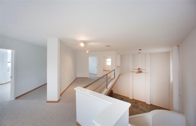 Building Photo - 218 Westcott St