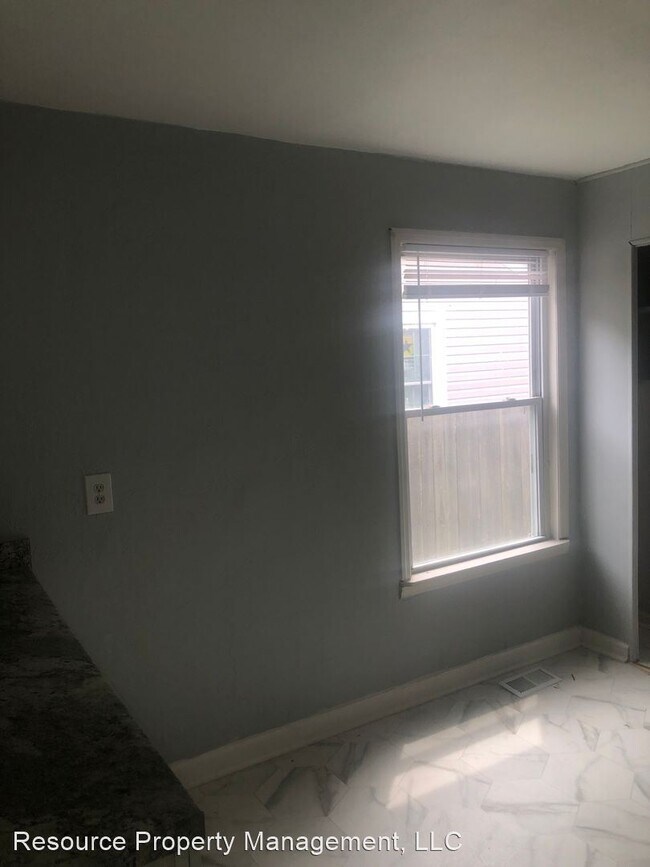 Building Photo - 4 br, 1 bath House - 2643 Dixdale Ave