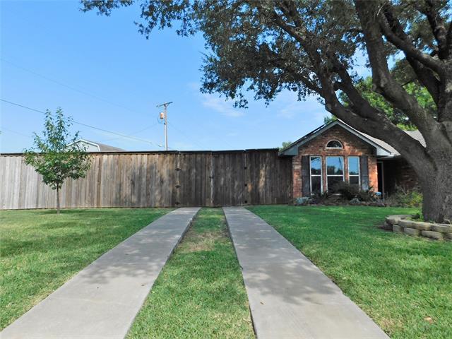 Foto del edificio - 2001 Oak Tree Dr