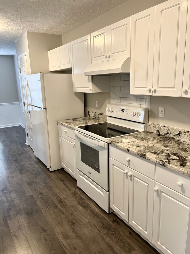 Foto del edificio - 1130 Alexwood Dr