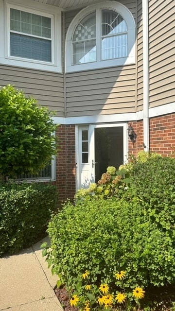 Building Photo - 928 W Happfield Dr