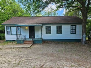 Building Photo - 1334 Dewey St