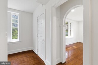 Building Photo - 5939 Drexel Rd