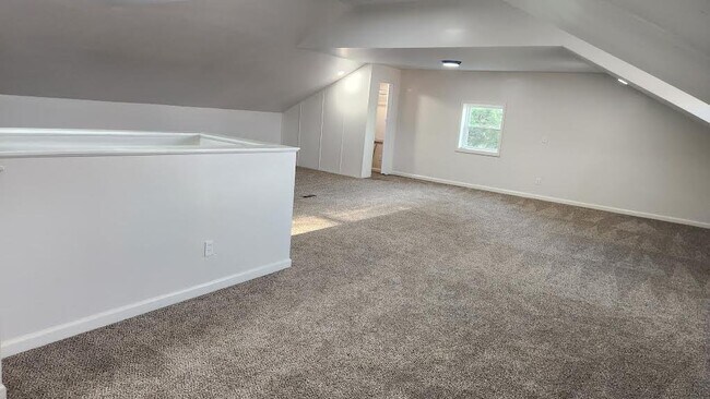 Foto del edificio - 4437 E Kitridge Rd