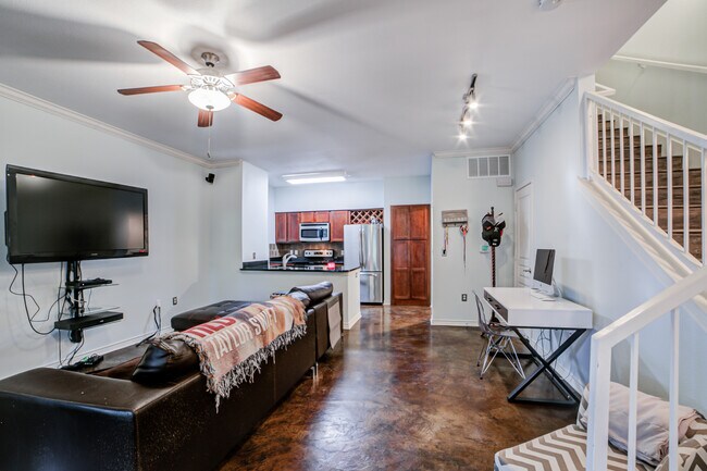 Sala de estar - 518 Refugio St