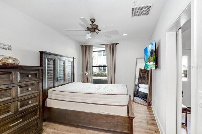 Foto del edificio - 2511 N Grady Ave