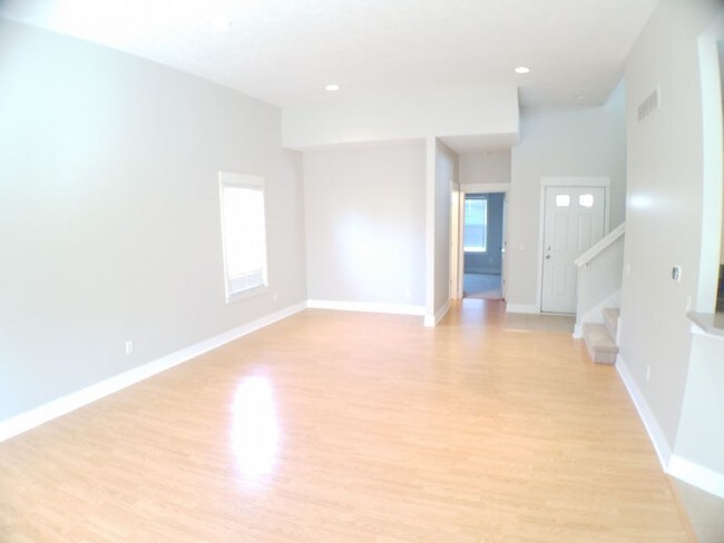 Building Photo - 6420 Ridgemont Dr SE