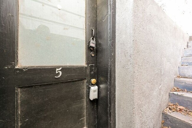 Foto del edificio - 1147 N Marion St