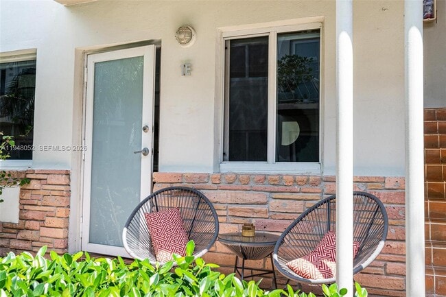 Building Photo - 1130 Venetian Way