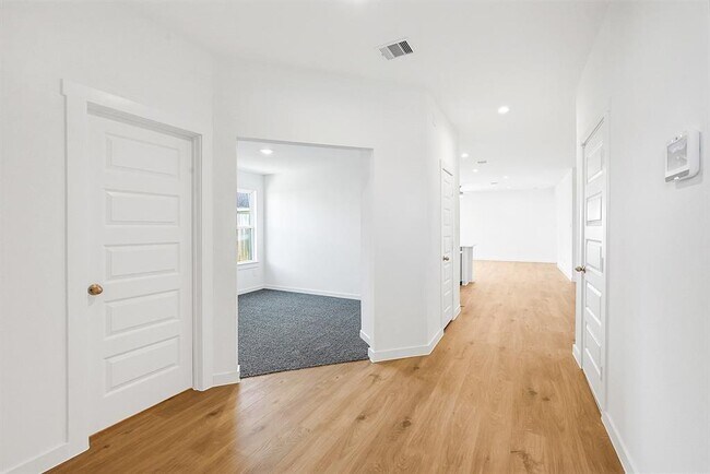 Building Photo - 3834 Lanercost Ln