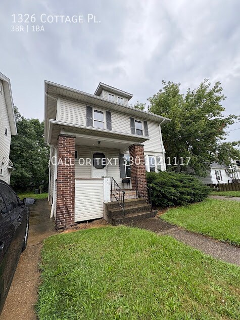 Foto del edificio - 1326 Cottage Pl NW
