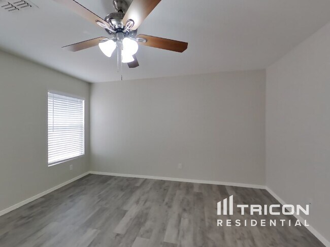 Foto del edificio - 11701 N Olive St