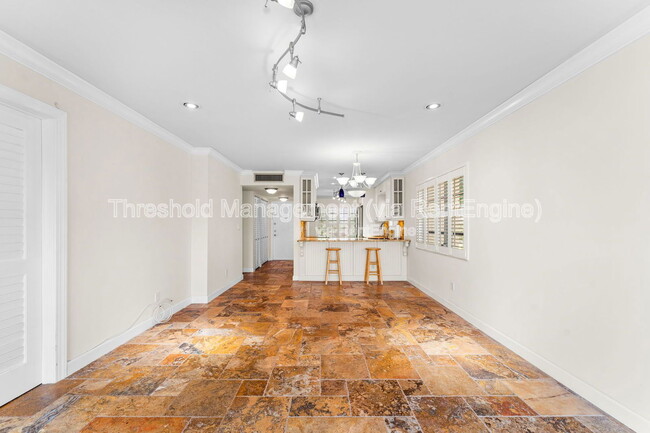 Foto del edificio - 6090 NW 64th Ave