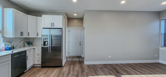 Building Photo - 3600 W 26th St