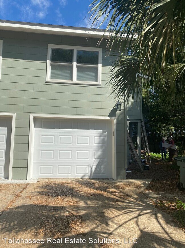 Building Photo - 1 br, 1 bath House - 434 McDaniel St. Unit 2
