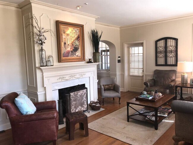 Foto del edificio - 3922 Walnut Grove Rd