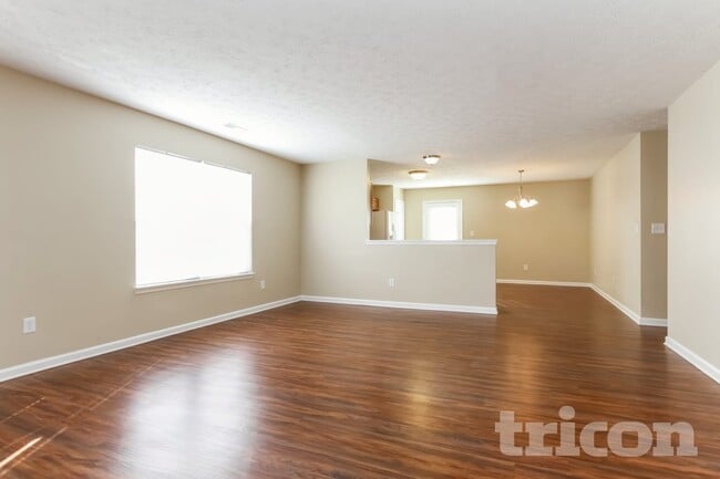 Building Photo - 2940 Armaugh Dr