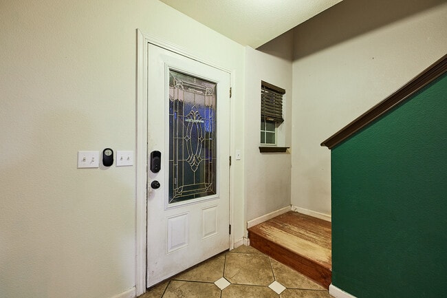 Building Photo - 7205 Alegre Pass